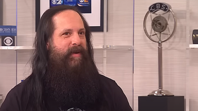 dream-theater-guitarist-john-petrucci-featured-in-new-interview-with-cbs-new-york-(video)