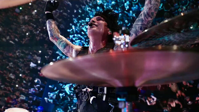 MÖTLEY CRÜE – Drumeo Shares Showcase Video: The Genius Of TOMMY LEE