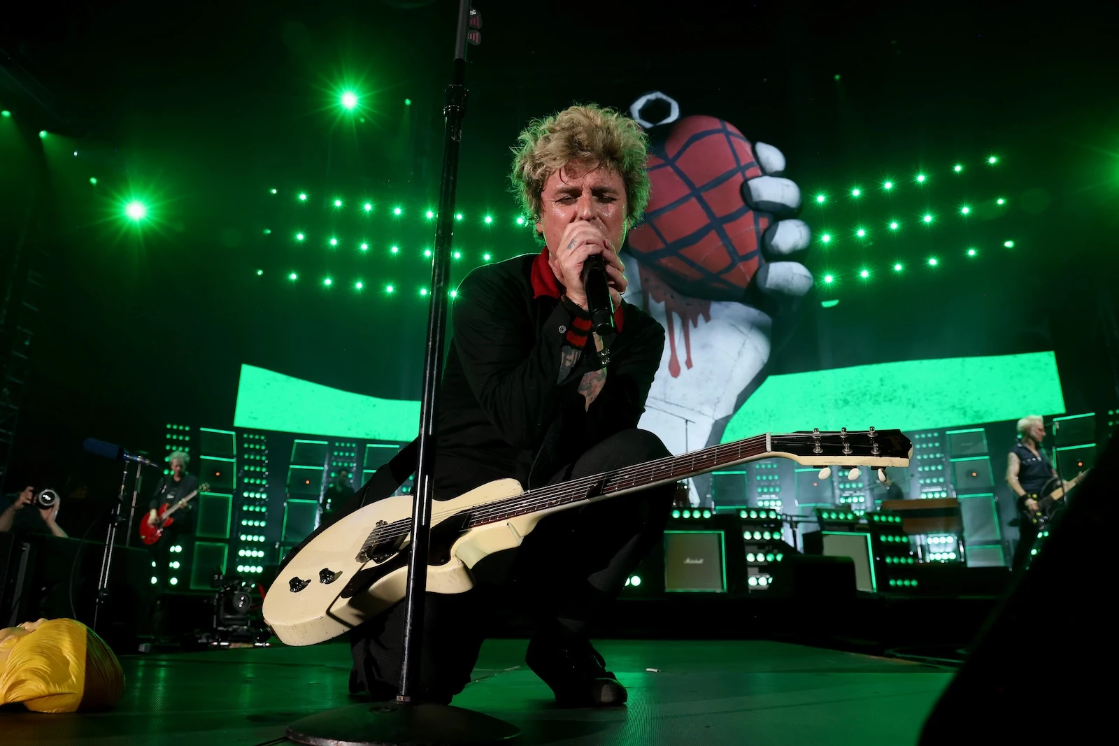 green-day-launches-2024-north-american-tour:-set-list-and-video