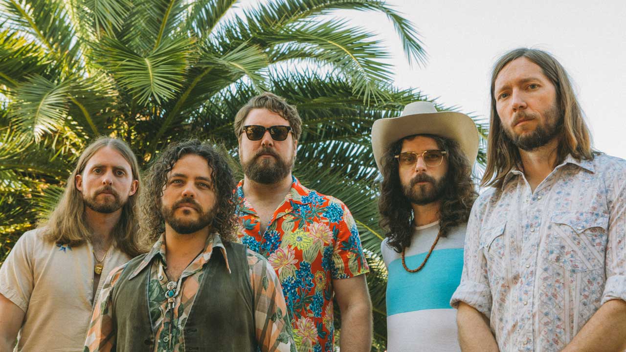 “i-took-some-of-his-chill-vibe-but-tried-to-write-something-a-bit-more-heartfelt”:-listen-to-darlin’-baby,-the-new,-jimmy-buffet-inspired-single-by-the-sheepdogs