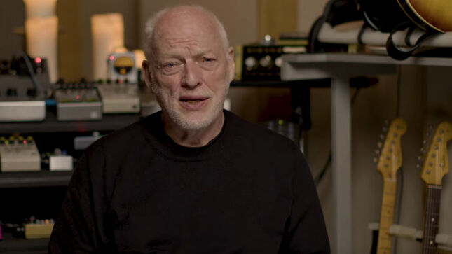 david-gilmour-says-new-album-is-the-“best-album-i’ve-made”-since-pink-floyd’s-dark-side-of-the-moon