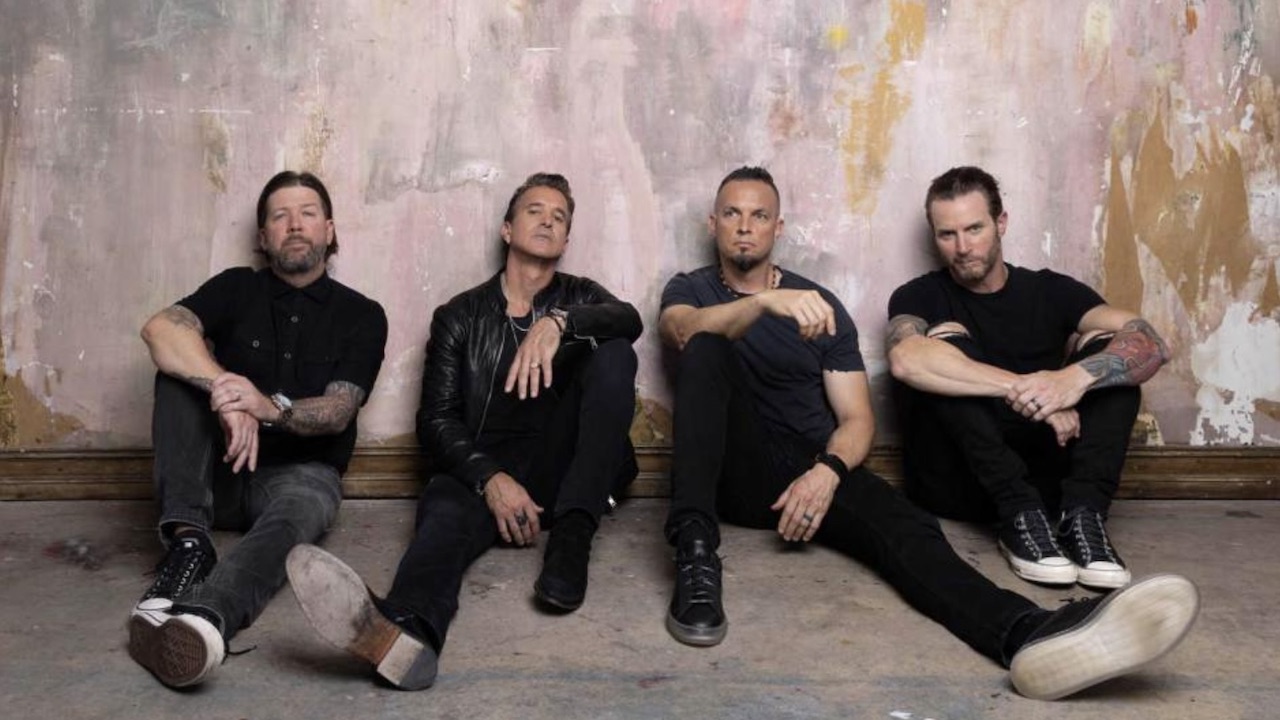 if-creed-release-new-music,-mark-tremonti-insists-it-will-not-stray-too-far-from-their-original-sound