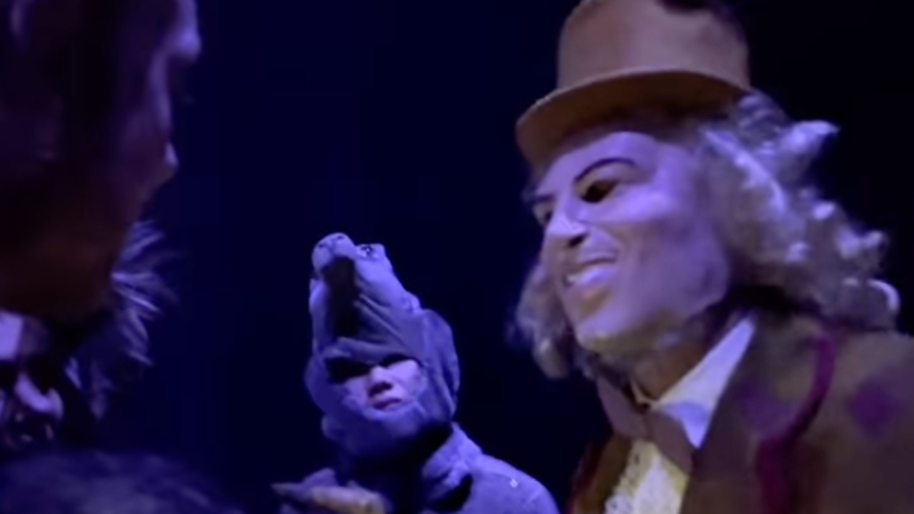 watch-tool-bassist-justin-chancellor-dress-as-willy-wonka-to-prank-support-band-onstage