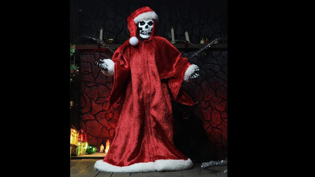 misfits-8″-holiday-fiend-figure-available-now