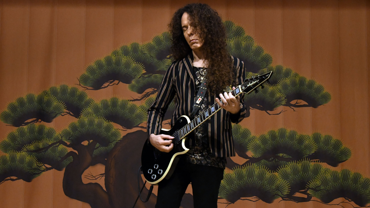 “I’m flat on my back in the ER shivering like a moron in the middle of the Arizona desert”: Marty Friedman remembers intense panic attack he suffered during final Megadeth days