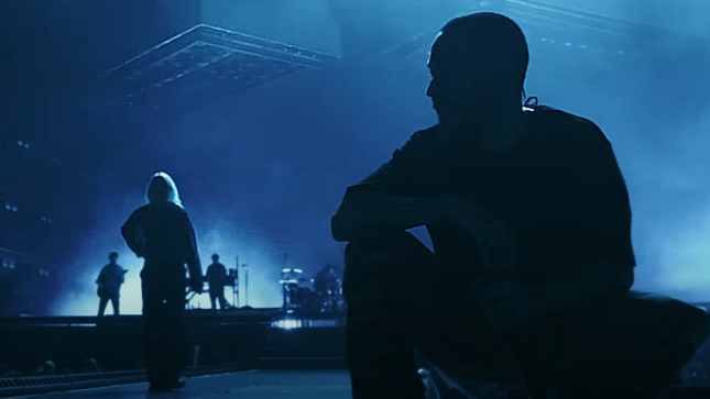 linkin-park-share-official-“two-faced”-pro-shot-live-video