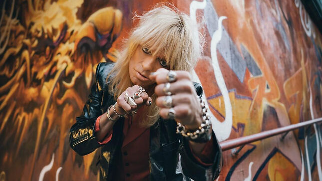 michael-monroe-postpones-upcoming-shows-in-finland-after-breaking-ribs