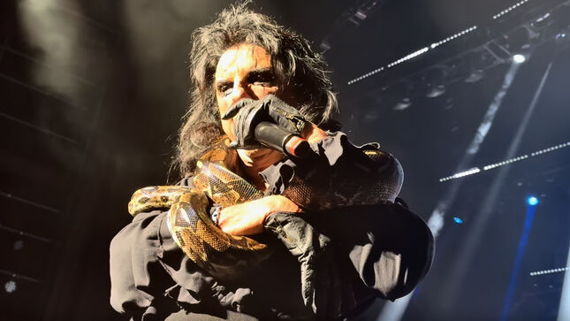 ALICE COOPER Announces Appearance At Greece’s Rockwave Festival 2025 – “Join Us Won’t You”