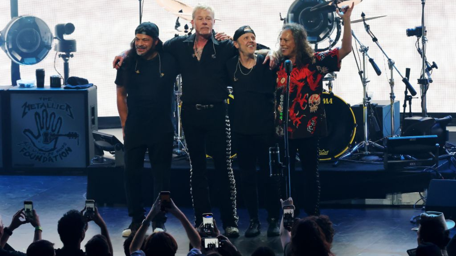 watch-metallica-perform-rarities-at-2024-helping-hands-event-in-los-angeles