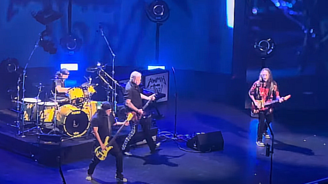 metallica-–-fan-filmed-video-from-helping-hands-concert-&-auction-streaming