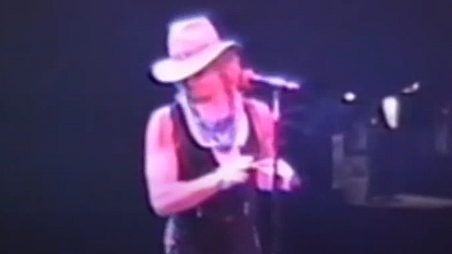 david-lee-roth-–-fan-filmed-video-of-1988-skyscraper-show-at-toronto’s-maple-leaf-gardens-surfaces-on-youtube