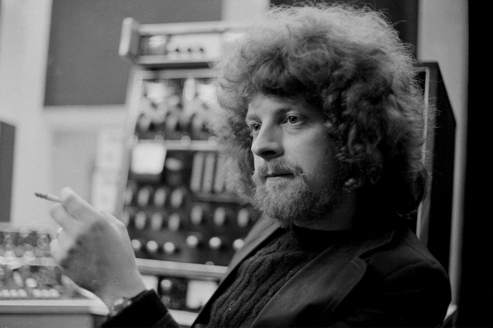 Jeff Lynne Plans Full-Time Return to Studio After Final ELO Show