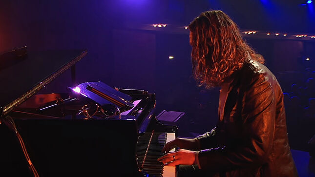 watch-jazz-sabbath-feat.-adam-wakeman-perform-black-sabbath-classic-“paranoid”;-live-video-streaming