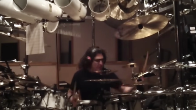 former-dream-theater-drummer-mike-mangini-shares-“lost-not-forgotten”-rehearsal-video-clip-–-“three-kick-tones”