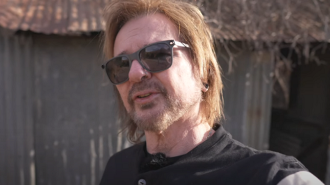 poison-drummer-rikki-rockett-shares-new-video,-“is-motorcycling-dying?”