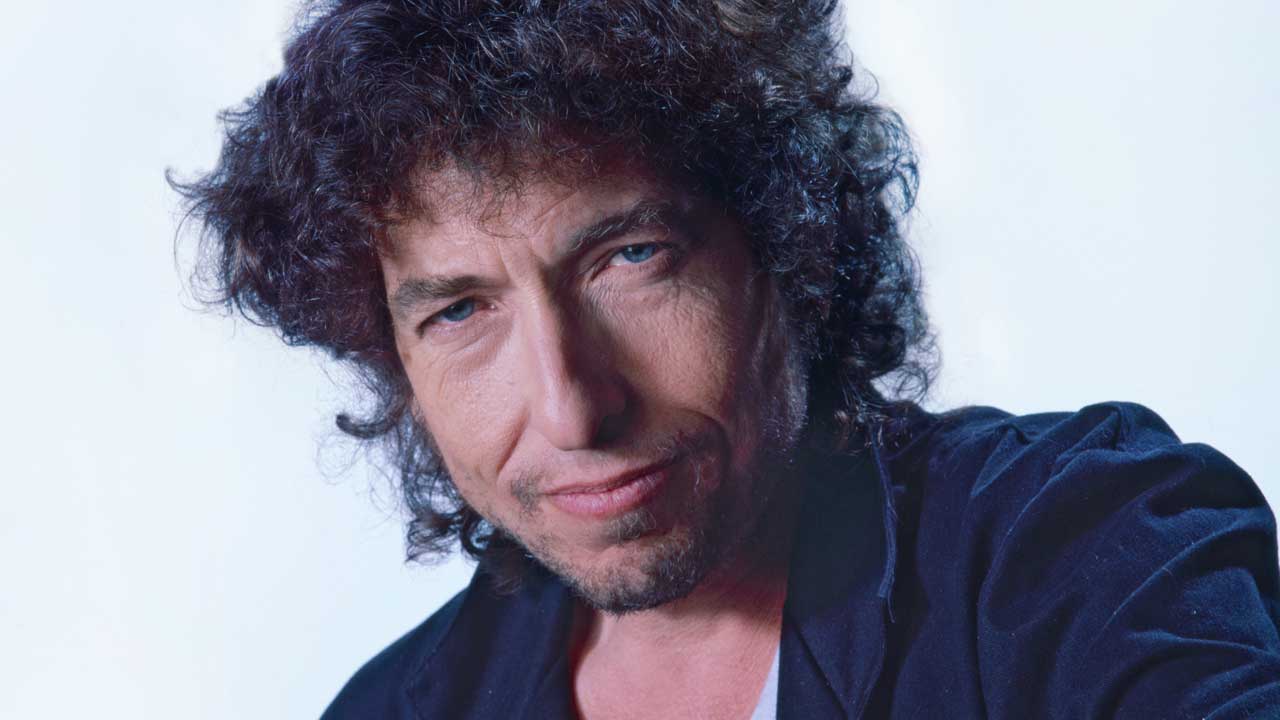 “the-whole-evolution-of-electric-guitar-driven,-album-oriented-music-can-be-traced-directly-back-to-him”:-the-bob-dylan-albums-you-should-definitely-listen-to