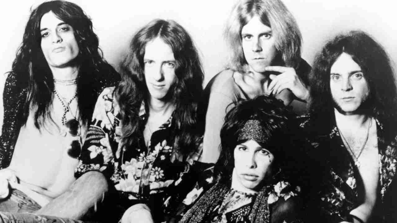 “our-best-friends-were-drug-dealers.-we-identified-with-them-because-we-felt-like-outcasts,-menaces-to-society”:-the-chaotic-story-of-aerosmith’s-early-years