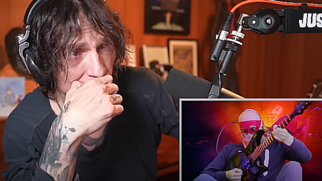 the-darkness-frontman-justin-hawkins-weighs-in-on-devin-townsend’s-“powernerd”-–-“the-hardest-working-man-in-music”-(video)