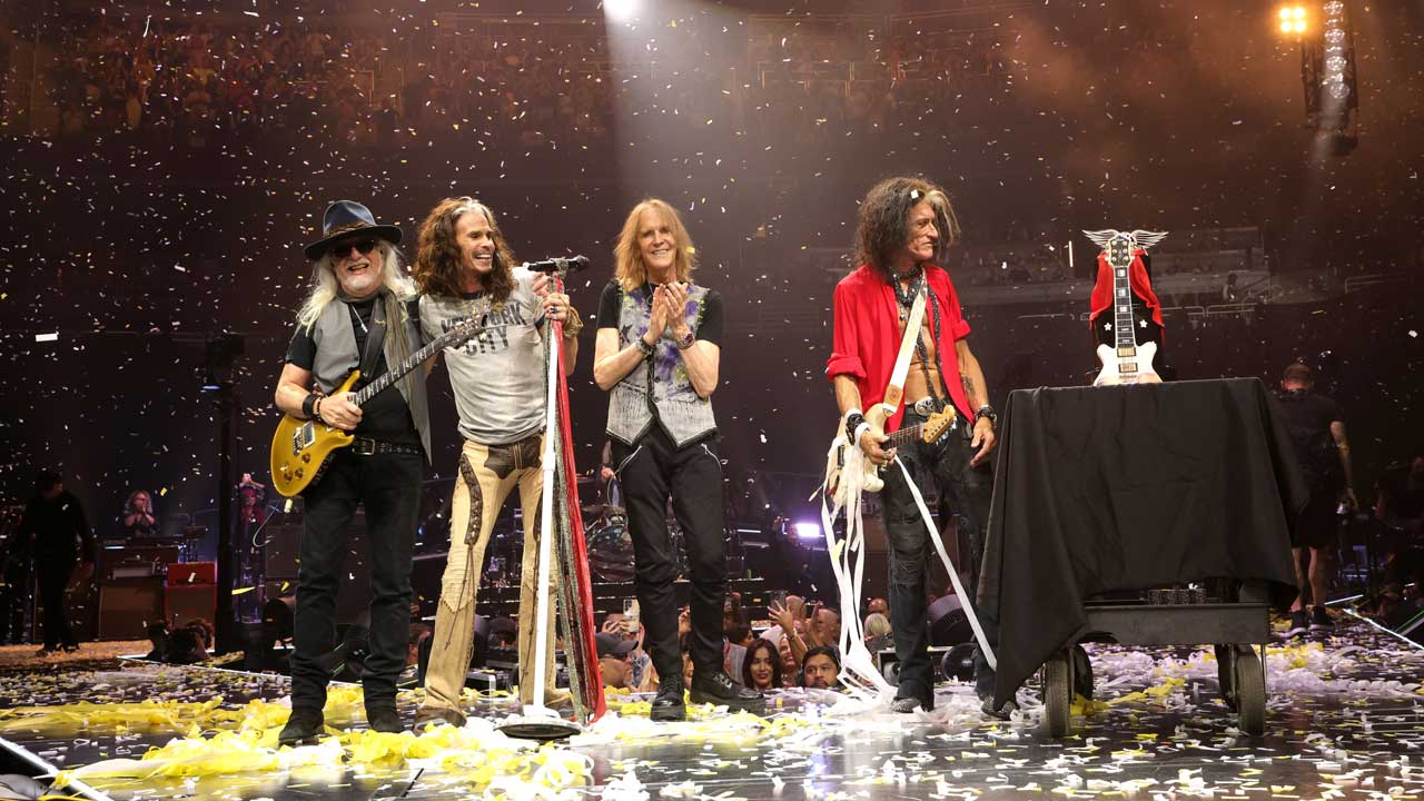 aerosmith-are-heading-back-to-the-stage-–-but-it’s-for-one-night-only