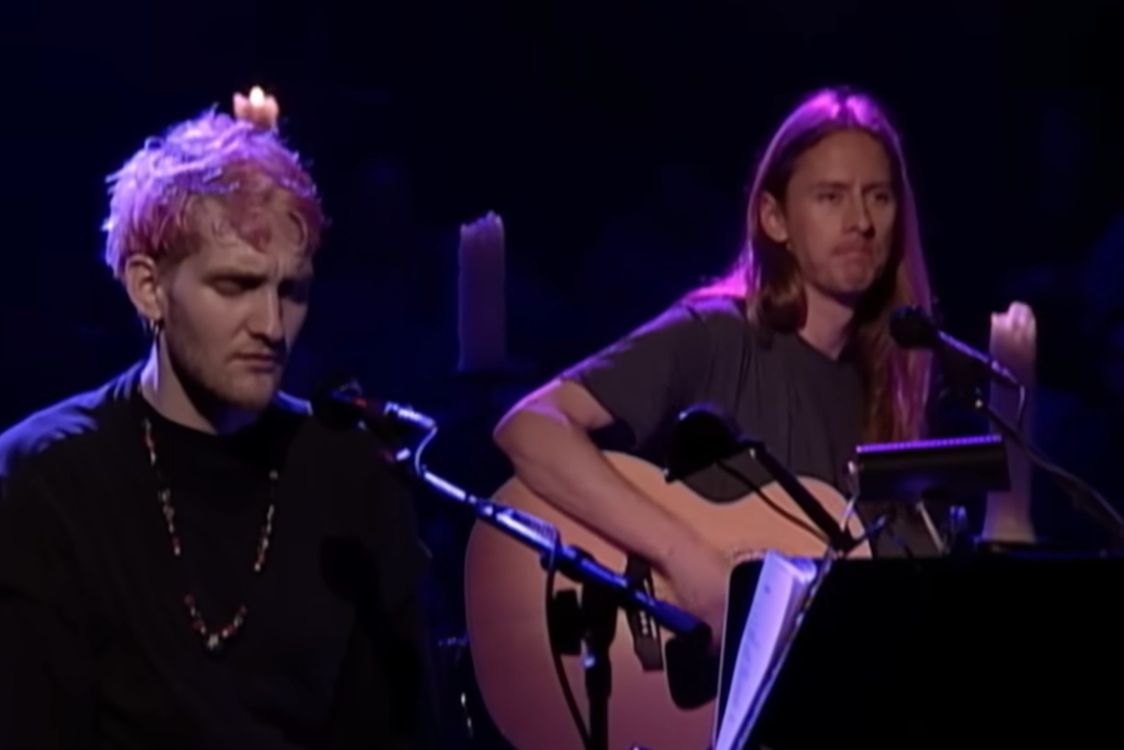 jerry-cantrell-felt-like-‘f—ing-s—’-during-‘mtv-unplugged’