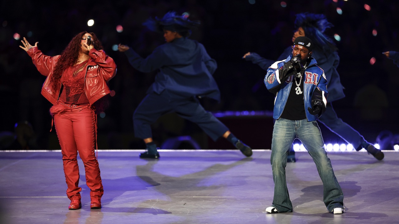 kendrick-lamar-and-sza-announce-uk-and-european-stadium-shows-on-co-headline-grand-national-tour-following-compton-rapper’s-triumphant-“too-loud,-too-reckless,-too-ghetto”-super-bowl-half-time-show-in-new-orleans