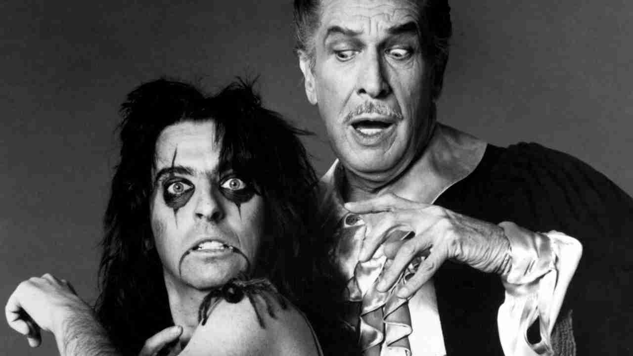 “i-wrote-to-vincent-price-i-didn’t-expect-a-reply,-but-he-knew-who-i-was.-he-really-got-stuck-into-the-role”:-the-twisted-story-of-alice-cooper’s-shock-rock-classic-welcome-to-my-nightmare