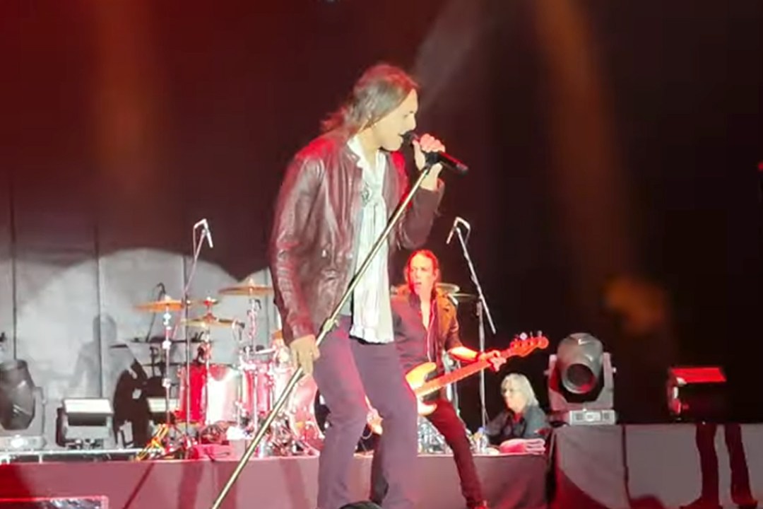Watch Foreigner’s First Show With Luis Maldonado on Lead Vocals