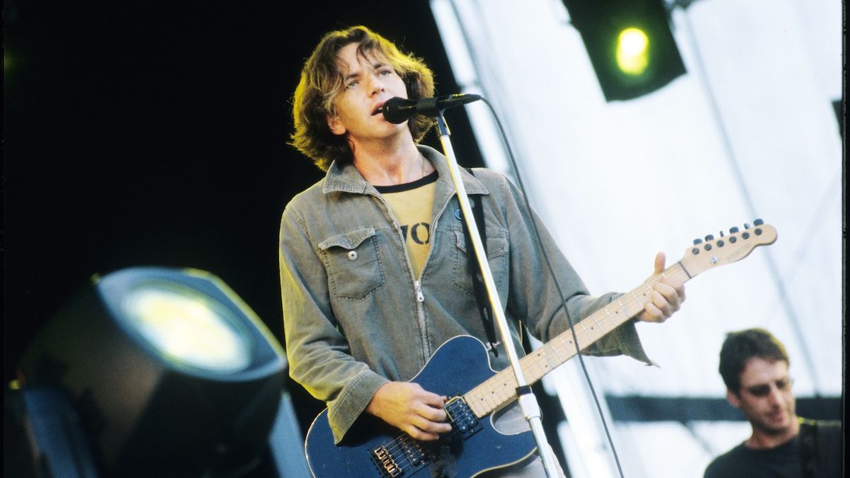 “It was my own personal hell”: the story of Pearl Jam’s most difficult record as it turns 25