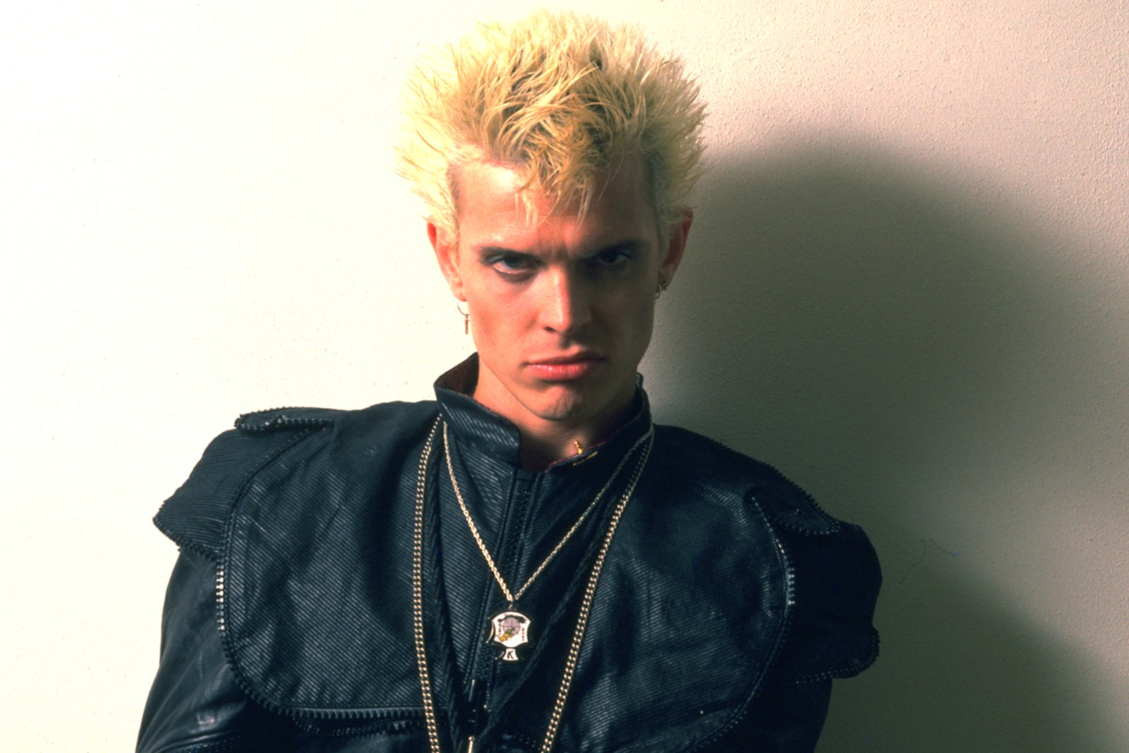 why-billy-idol-cut-his-teeth-playing-gay-clubs