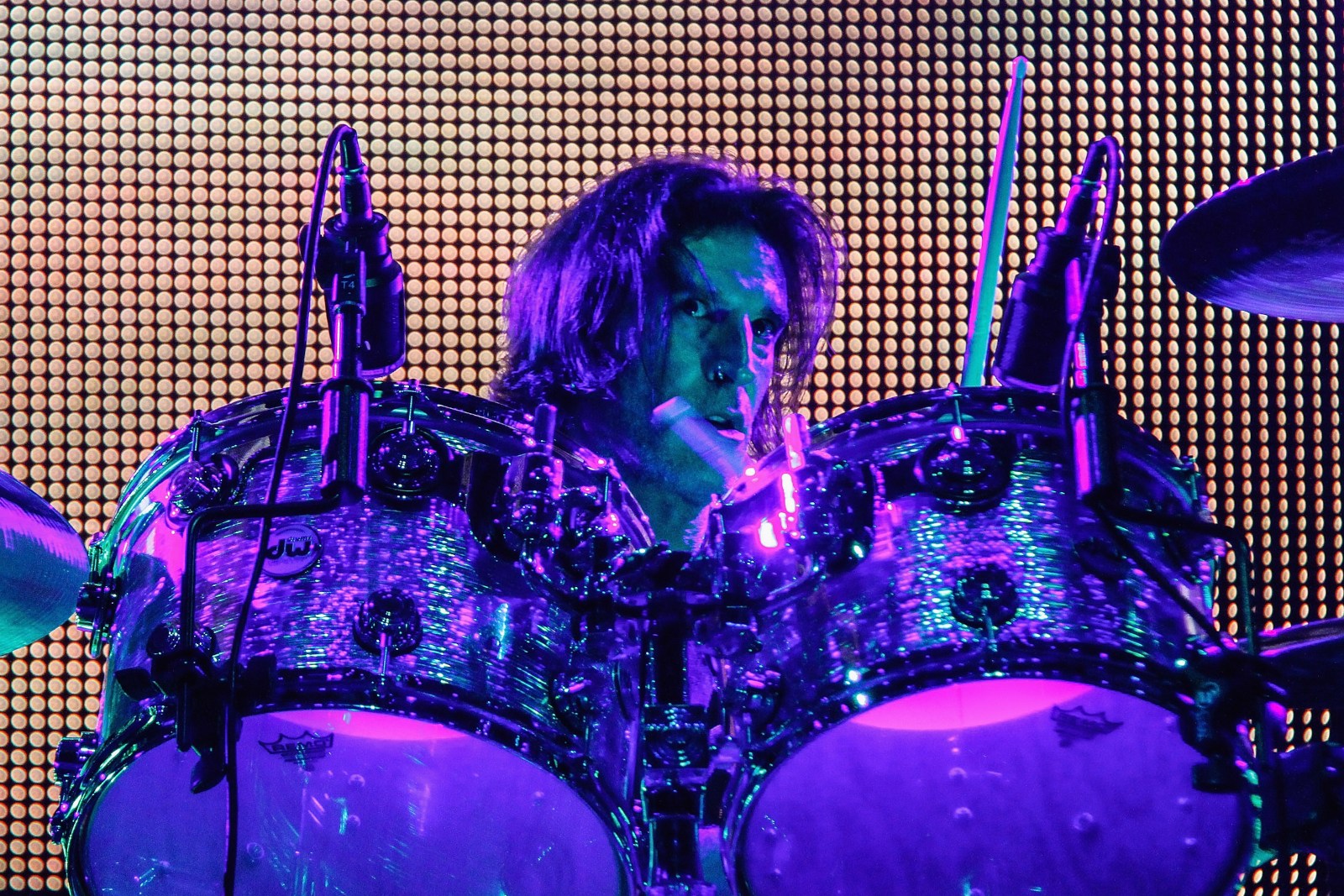 alice-in-chains-cancels-show-due-to-drummer’s-‘medical-emergency’