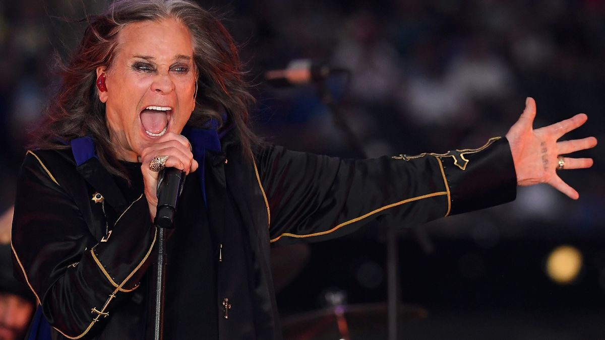 10-songs-we-need-to-hear-at-ozzy-osbourne-and-black-sabbath’s-farewell-gig