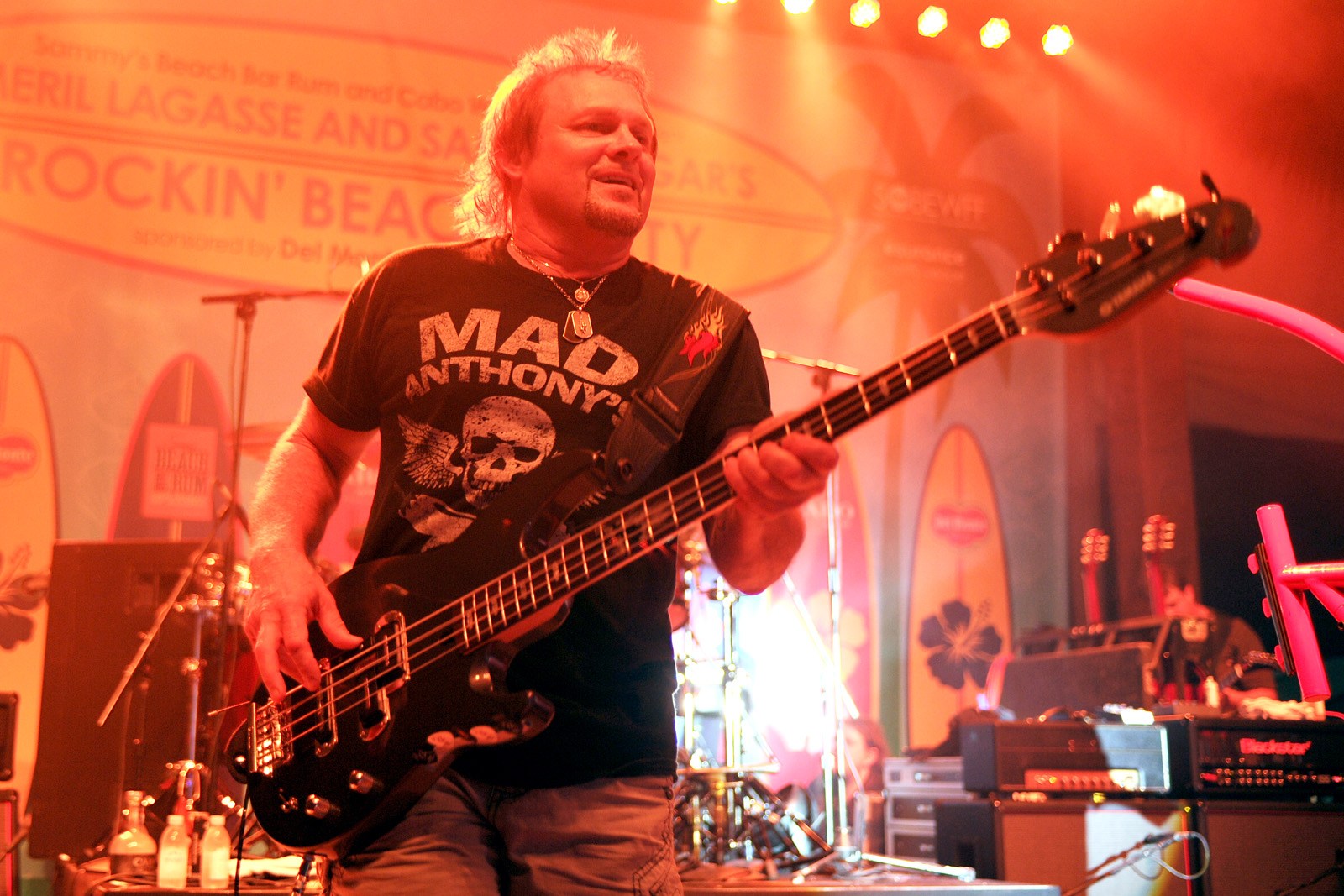 michael-anthony-regrets-that-van-halen-went-out-‘with-a-whimper’