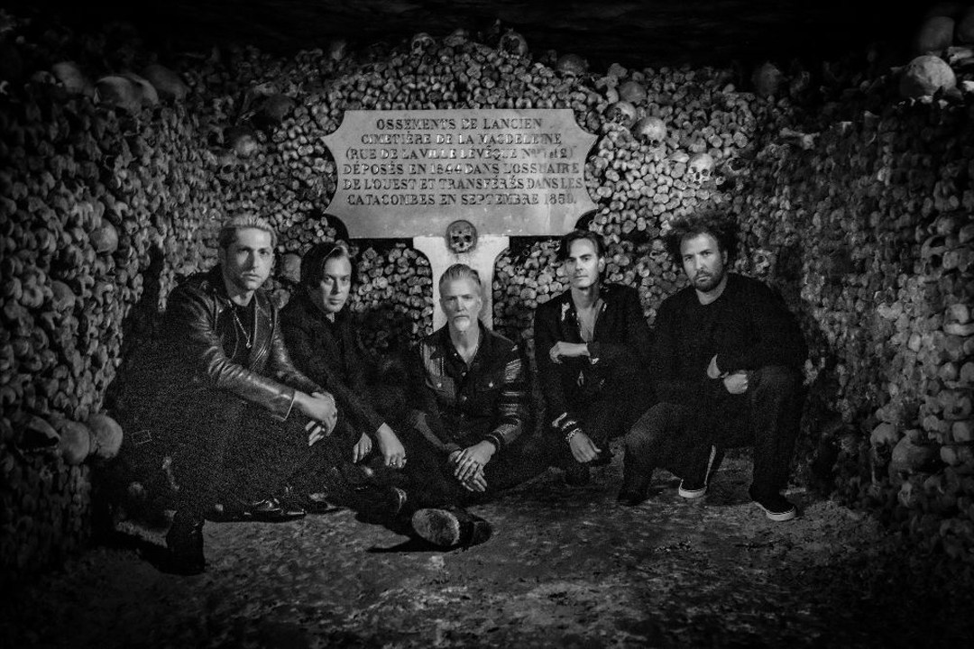 Queens of the Stone Age, ‘Alive in the Catacombs’: Review